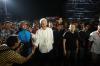 Momen Ganjar Nonton Konser LMAC Music Forall Fest, Bergaya Santai dengan Kemeja Putih    - Bagian 2