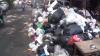Sampah Meluber ke Jalan di Kota Bandung, Petugas TPS Kewalahan