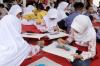 Potret Murid SD Belajar Membuat Batik di Lapangan Banteng - Bagian 2
