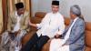 Ganjar Ngobrol Serius dengan Uu di Ponpes Miftahul Huda Manonjaya, Bahas Cawapres?