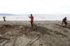 Pantai Wisata Gampong Jawa Tercemar Sampah Kayu - Bagian 2