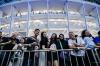 Potret Antusiasme Ribuan Penggemar Coldplay Antre Masuk Stadion GBK - Bagian 3