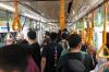 Penonton Konser Coldplay Berjubel Naik Kereta MRT  - Bagian 2