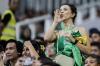 Potret Perempuan Seksi Pendukung Timnas Brasil Bikin Gagal Fokus Penonton di JIS - Bagian 3