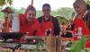 Atikoh Ganjar Unjuk Kebolehan Fun Cooking di Kampung Jawi: Masak Bobor Daun Kelor
