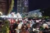 Malam Tahun Baru 2024, Ribuan Orang Terus Berdatangan ke Kawasan Ancol  - Bagian 2