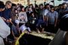 Suasana Pemakaman Jenazah Rizal Ramli di TPU Jeruk Purut - Bagian 3