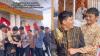 Viral Pengantin Pria Gendong Sahabat Tak Bisa Jalan untuk Foto Bersama di Pelaminan