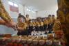 Tradisi Bagi-Bagi Kue Keranjang Sambut Imlek di Sekolah Kuncup Melati Semarang - Bagian 2