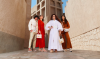 Ide Outfit Lebaran Ala Myriam Fares, Pakai Warna Gold agar Terlihat Elegan