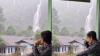 Viral Rumah Sederhana Punya Pemandangan Indah Layaknya Surga, Buka Pintu Langsung Air Terjun!