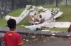 Pesawat Jatuh di Tangsel, Ada Korban Tergeletak - Bagian 1