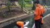 Dikira Boneka, Mayat Pria Mengambang di Saluran Air Taman Lansia Bandung