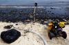 Pantai Pulau Sentosa Singapura Berubah Jadi Hitam akibat Tumpahan 400 Ton Minyak
