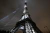 Foto-Foto Pembukaan Olimpiade 2024 di Paris, Menara Eiffel Bercahaya Laser  - Bagian 3