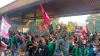 Demo di DPR Memanas, Mahasiswa Bakar-bakar hingga Terus Masuk ke Gerbang Belakang