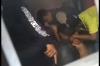 Tampang Pembunuh Gadis Penjual Gorengan Digelandang Masuk Sel Polres Padang Pariaman - Bagian 4
