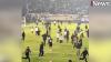 Duel Klasik Persib Vs Persija Ricuh, Bobotoh Masuk ke Lapangan Serang Steward