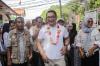 Ridwan Kamil bersama Istri Temui Warga Kepulauan Seribu - Bagian 4