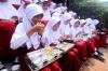 Momen Kompak Siswa Makan Bergizi Gratis   - Bagian 3