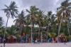 Libur Panjang, Wisatawan Berdatangan ke Pantai Bara Bulukumba - Bagian 5