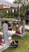 Ilham Habibie Ditemani SBY hingga AHY Ziarah Makam BJ Habibie
