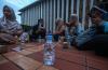 Suasana Ribuan Orang Berbuka Puasa pada Hari Kedua Ramadan di Masjid Istiqlal