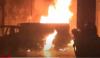 2 Gudang Pabrik Sandal di Surabaya Terbakar Hebat, 25 Mobil Damkar Dikerahkan Padamkan Api