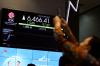 IHSG Hari Ini Ditutup Menguat ke Level 6.445 - Bagian 1