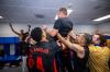 Barcelona Juara La Liga! Hansi Flick Diarak Pemain di Ruang Ganti - Bagian 1