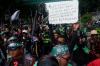 Foto: Massa Driver Ojol Demo Besar-besaran Hari ini, Berikut Daftar Tuntutannya