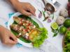 Keseringan Makan Ikan Bikin Cacingan? Ini Faktanya