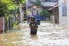 Penampakan Kampung Makasar Jaktim Terendam Banjir - Bagian 5
