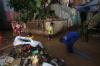 Pompa Air Dikerahkan Bantu Surutkan Banjir di Rawajati - Bagian 3