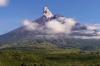 Gunung Semeru Meletus Hari Ini 4 Kali, Keluarkan Abu Vulkanik Setinggi 900 Meter 