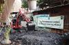 Kali Krukut Penuh Lumpur, Alat Berat Diterjunkan untuk Pengerukan - Bagian 4