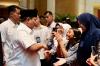 Momen Prabowo Disambut Meriah Warga Indonesia di Singapura