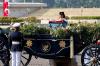 Bendera Merah Putih Dibawa Menuju Istana Merdeka dengan Kereta Kencana - Bagian 2