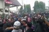 Demo di Tasikmalaya Memanas, Massa Berkostum Hitam Rusak Kantor DPRD