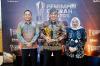 Bupati Tanah Laut Raih Penghargaan Pemimpin Daerah Awards 2025