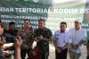HUT ke-80, TNI Ajak Warga Jaga Sungai Lewat Aksi Bersih Ciliwung - Bagian 4