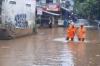 Banjir di Warung Buncit Jaksel, Arus Lalu Lintas Lumpuh!