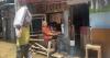Warga Blok Empang Muara Angke Pilih Bertahan di Rumah meski Digenangi Banjir Rob