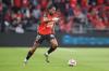 Deadline Day Panas! Liverpool dan Chelsea Perang Rebutan Bek Muda Rennes
