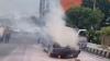 Hendak Melayat, Mobil Ditumpangi Sekeluarga Terbakar di Jalan Ahmad Yani Surabaya