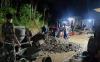 Potret  Prajurit TNI Bantu Pengecoran Jalan hingga Malam Hari di Desa Somagede - Bagian 2