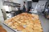 Roti Rotina Jadi Incaran Warga Tangerang untuk Menu Berbuka Puasa - Bagian 2