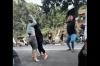 Viral Duel Sengit 2 Wanita di Parepare Rebutan Pria, Jadi Tontonan Warga