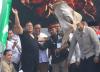 Momen Presiden Prabowo Lempar Baju yang Dipakai untuk Buruh - Bagian 2