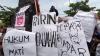 Demo di PN Indramayu, Massa Tuntut Hukuman Mati Pembunuh Sadis Satu Keluarga